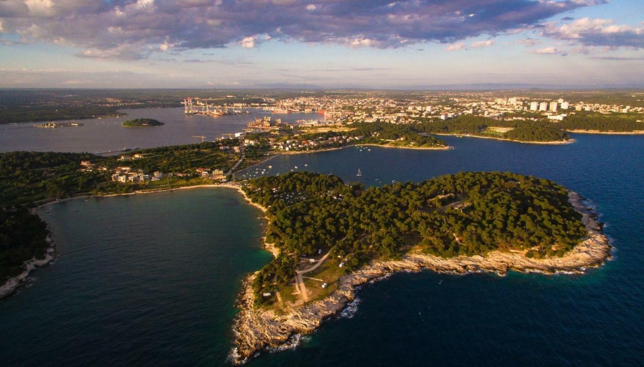 Apartman Adriatic Пула Экстерьер фото